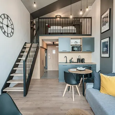 Apartment Przy Lotnisku *